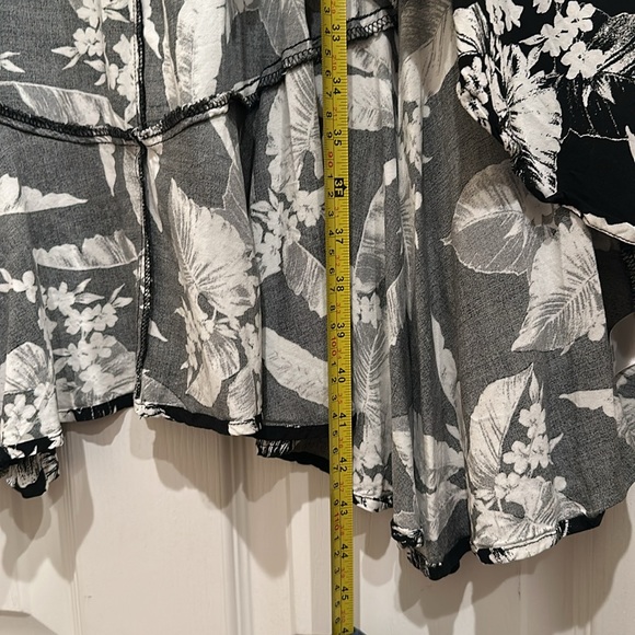 Hawaiian Print Maxi Dress - Picture 6 of 8